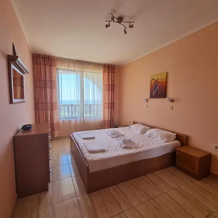 Aparthotel Modern 1bd At Watermill Complex 3*
