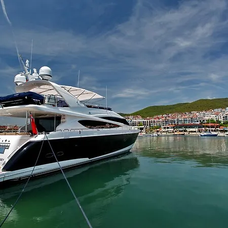 Apart-hotel Watermill Complex 3*